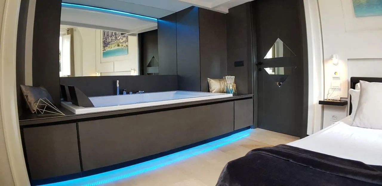 Lux- Spanish Steps 60A Exclusive Suite Apartment Rome
